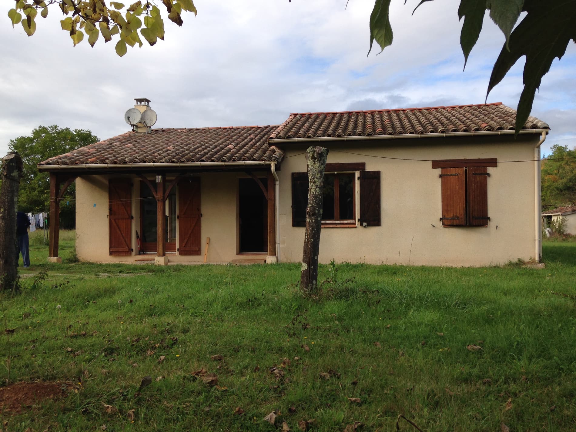 Maison de plain pied de type 4 garage et jardin