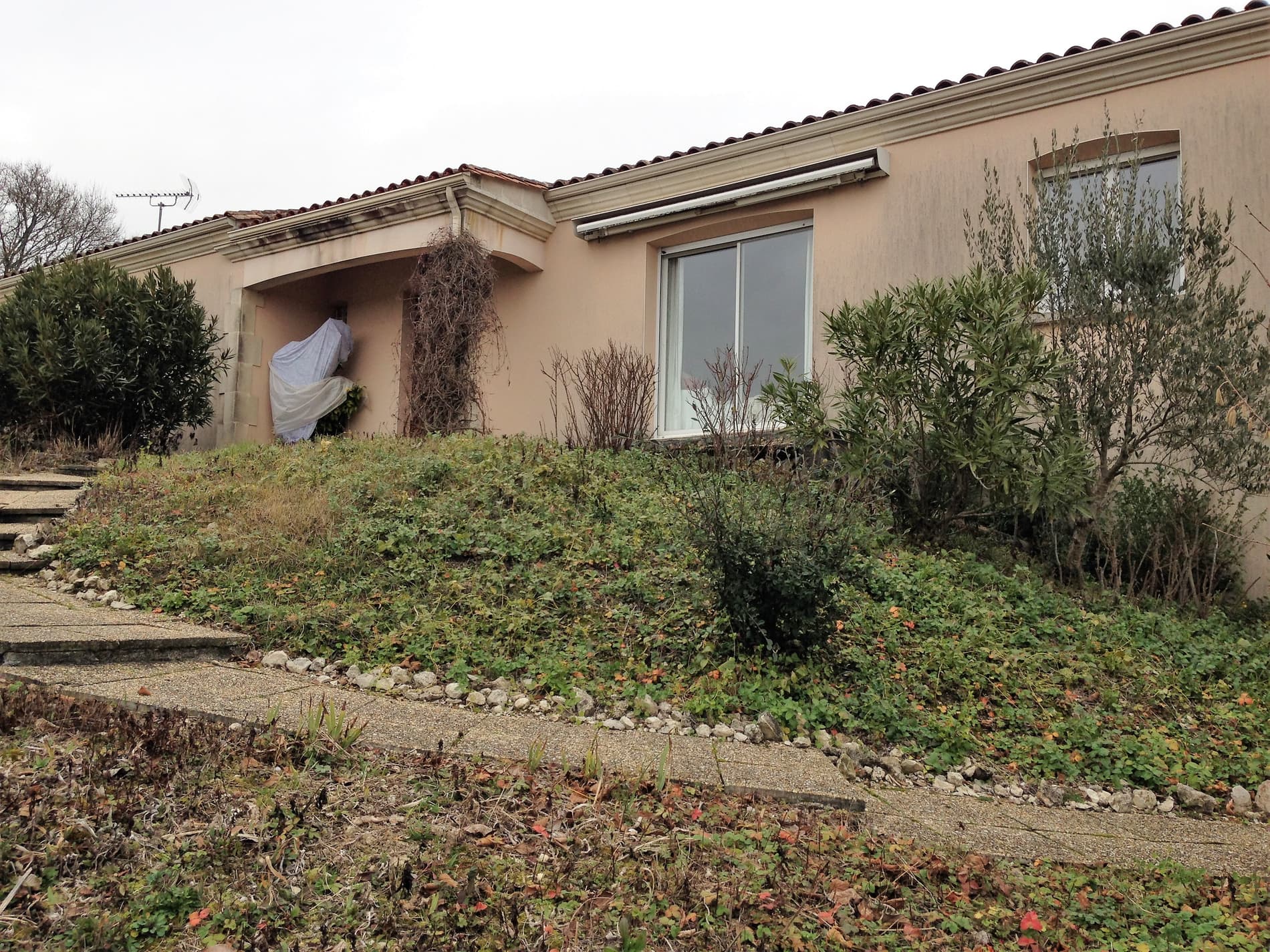 maison récente de type 4 sous-sol et terrain de 2313 m2