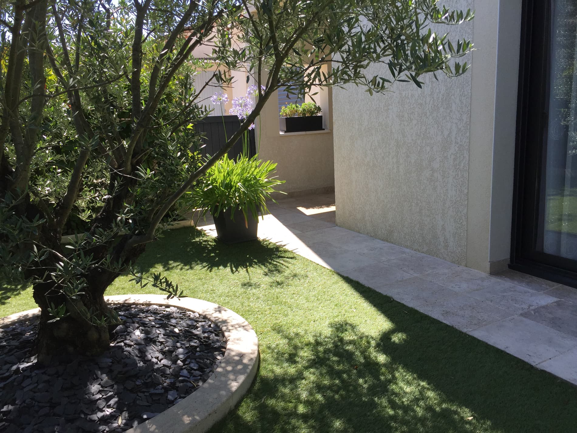 Maison 2011, centre ville, T4, garage, terrasse et jardin