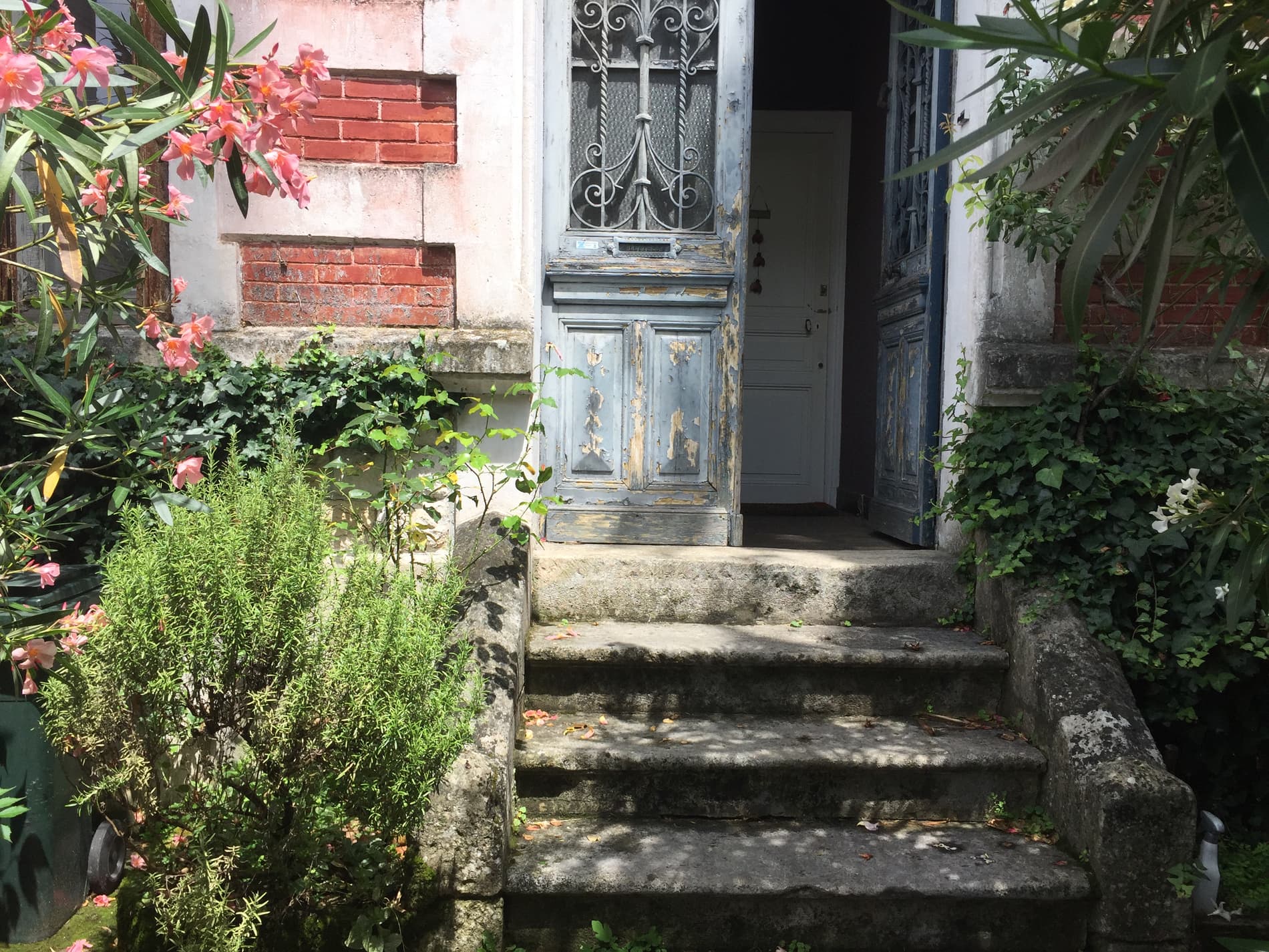 Viager semi-occupé, PERIGUEUX, 2 appartements T3 dont 1 loué, dans petite copropriété.